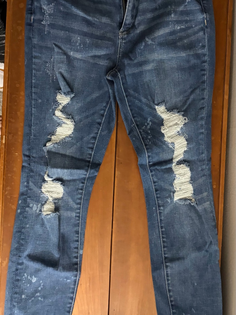 Judy Blue Dark Blue Distressed Skinny Jeans size 11/30